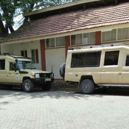 Bomen Hotel Isiolo Bagian luar foto