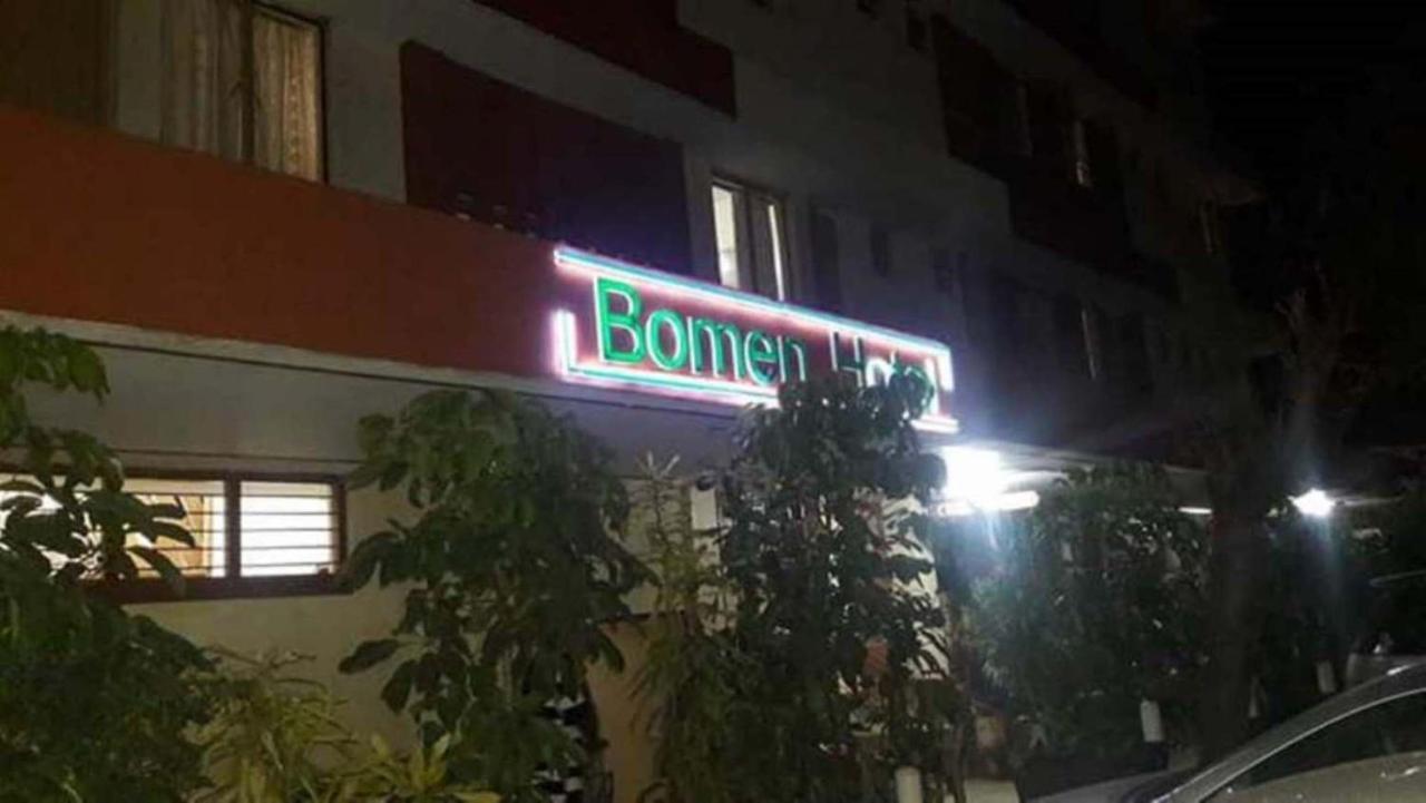 Bomen Hotel Isiolo Bagian luar foto