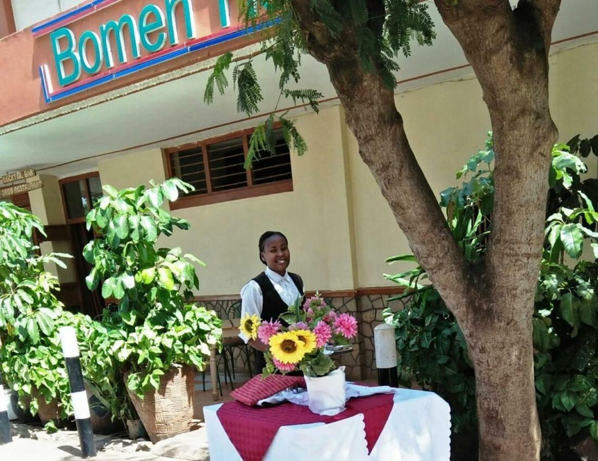 Bomen Hotel Isiolo Bagian luar foto